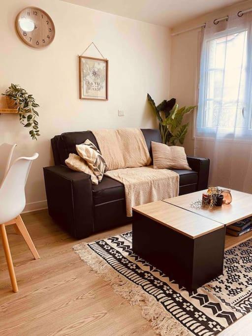 Appartement Cosy Au Calme A 20 Min De Paris วีลุชวีฟ ภายนอก รูปภาพ