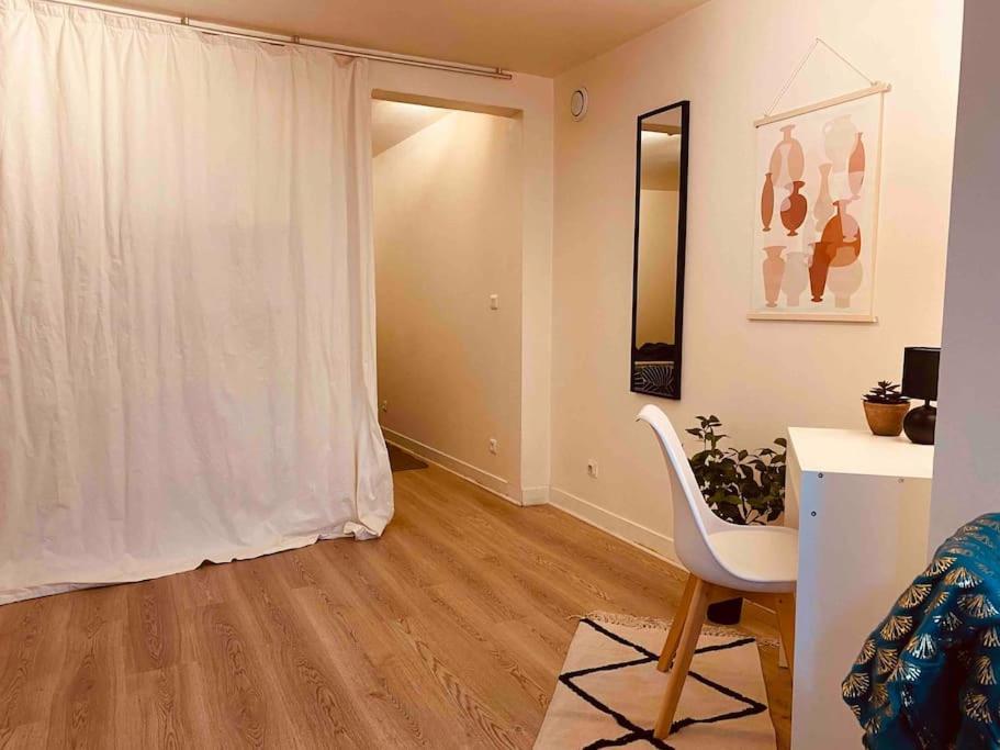 Appartement Cosy Au Calme A 20 Min De Paris วีลุชวีฟ ภายนอก รูปภาพ