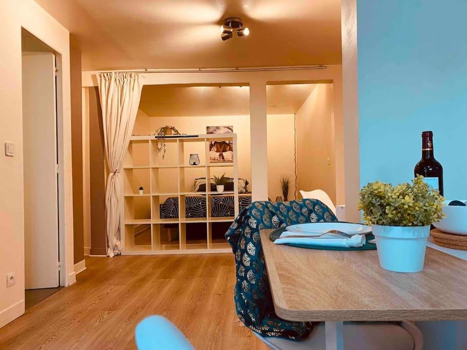 Appartement Cosy Au Calme A 20 Min De Paris วีลุชวีฟ ภายนอก รูปภาพ